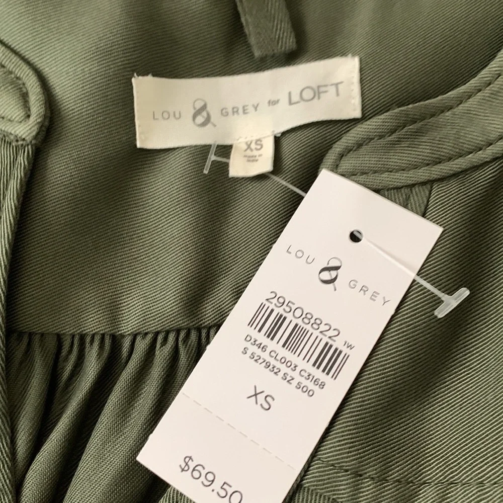 3/$30 LOFT Women's Green Lou & Gray Fluid Twill Tie Front Shirt - Picture 6 of 6